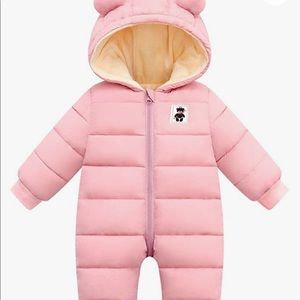 Brand new with tags! Size 12-24 month pink snowsuit from Amazon never worn!